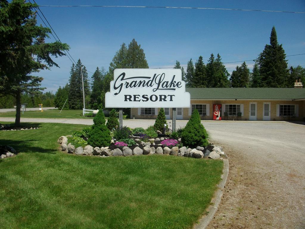 Grand Lake Resort Presque Isle Eksteriør billede
